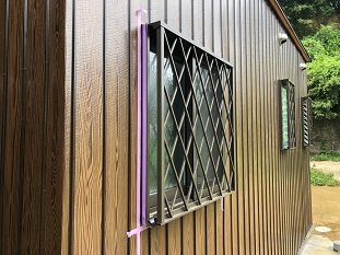 窓周りコーキング処理